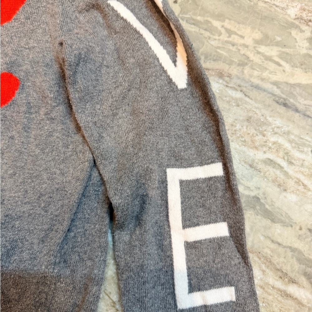Torrid Gray Heart LOVE Graphic Crewneck Sweater Women’s 00 Medium - Picture 4 of 12